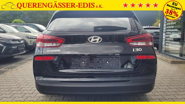 Hyundai i30 Kombi Smart SW Family*LED*Navi*Shzg*Lhzg*PDC*Cam*16Zoll* 