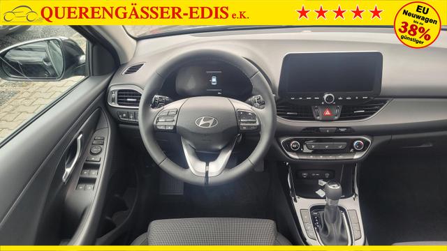 Hyundai i30 Kombi Family SW Family*Navi*LED*Shzg*Lhzg*PDC*Cam*16Zoll* 