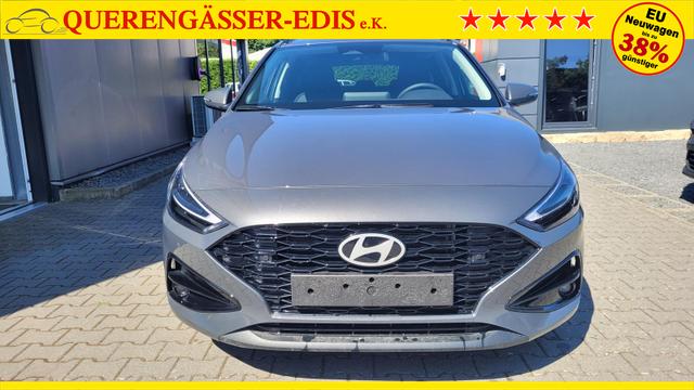 Hyundai i30 Kombi Family SW Family*Navi*LED*Shzg*Lhzg*PDC*Cam*16Zoll* 