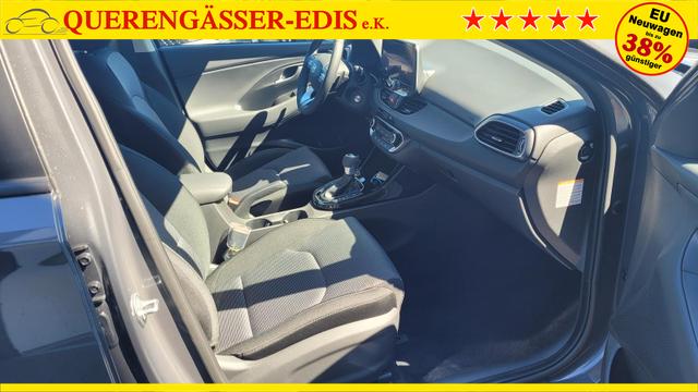 Hyundai i30 Kombi Family SW Family*Navi*LED*Shzg*Lhzg*PDC*Cam*16Zoll* 