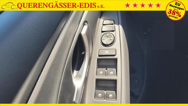 Hyundai i30 Kombi Family SW Family*Navi*LED*Shzg*Lhzg*PDC*Cam*16Zoll* 