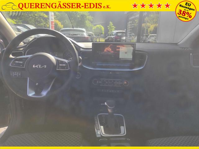 Kia Ceed Platinum AT*LED*Navi*Shzg*PDCv+h*Cam*SD*17" 