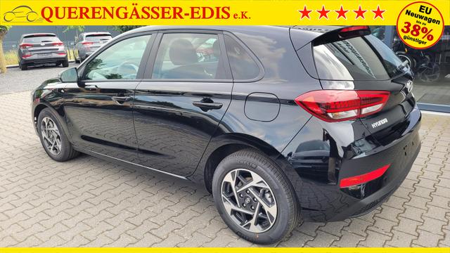 Hyundai i30 Family HB Family*Navi*LED*Shzg*Lhzg*PDC*Cam*Keyless 