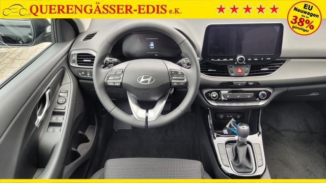 Hyundai i30 Family HB Family*Navi*LED*Shzg*Lhzg*PDC*Cam*Keyless 