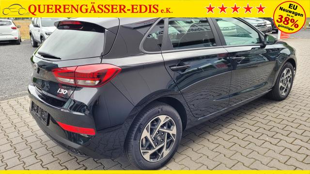 Hyundai i30 Familiy HB Family*LED*Navi*Shzg*Lhzg*PDC*Cam*16Zoll* 