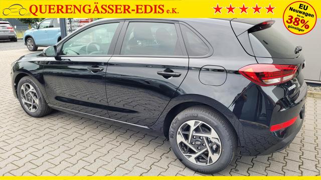 Hyundai i30 Familiy HB Family*LED*Navi*Shzg*Lhzg*PDC*Cam*16Zoll* 