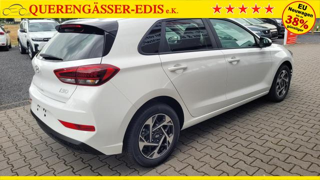 Hyundai i30 Familiy HB Family*Navi*LED*Shzg*Lhzg*PDC*Cam*16Zoll* 