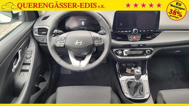 Hyundai i30 Familiy HB Family*Navi*LED*Shzg*Lhzg*PDC*Cam*16Zoll* 