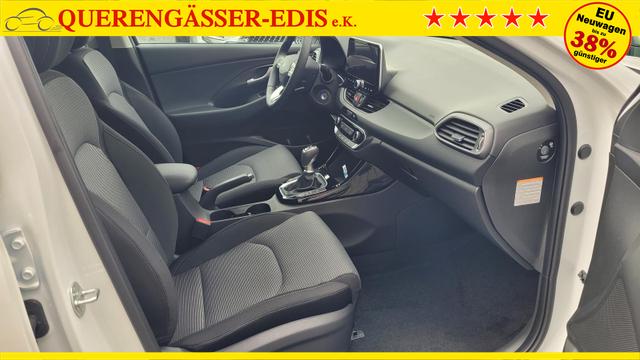 Hyundai i30 Familiy HB Family*Navi*LED*Shzg*Lhzg*PDC*Cam*16Zoll* 