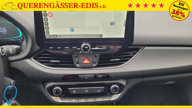 Hyundai i30 Familiy HB Family*Navi*LED*Shzg*Lhzg*PDC*Cam*16Zoll* 