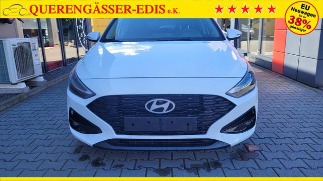 Hyundai i30 Fastback*Navi*LED*Shzg*Lhzg*PDC*Cam*16Zoll* 
