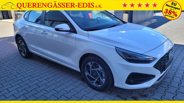 Hyundai i30 Fastback*Navi*LED*Shzg*Lhzg*PDC*Cam*16Zoll* 