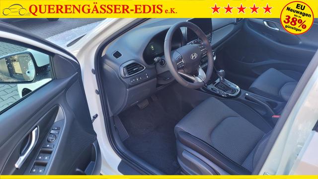 Hyundai i30 Fastback*Navi*LED*Shzg*Lhzg*PDC*Cam*16Zoll* 