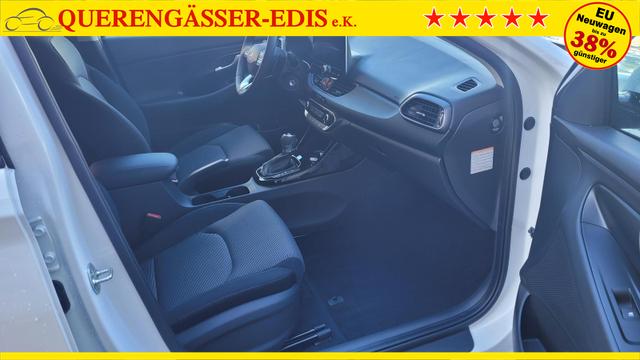 Hyundai i30 Fastback*Navi*LED*Shzg*Lhzg*PDC*Cam*16Zoll* 