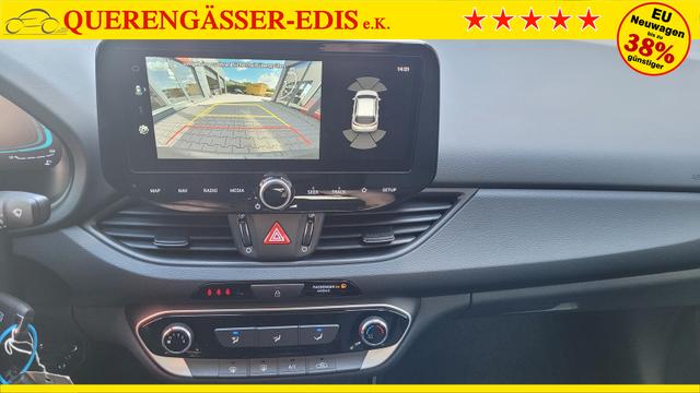 Hyundai i30 Fastback*Navi*LED*Shzg*Lhzg*PDC*Cam*16Zoll* 