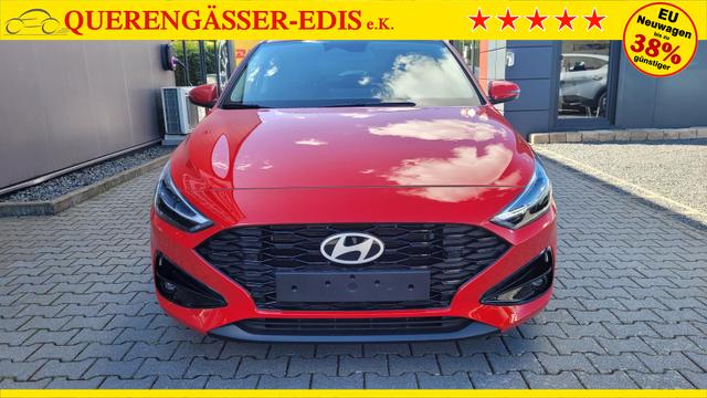 Hyundai i30 Fastback*Navi*LED*Shzg*Lhzg*PDC*Cam*16Zoll* 