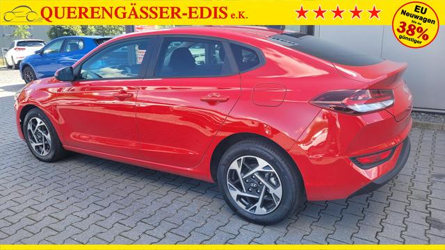 Hyundai i30 Fastback*Navi*LED*Shzg*Lhzg*PDC*Cam*16Zoll* 