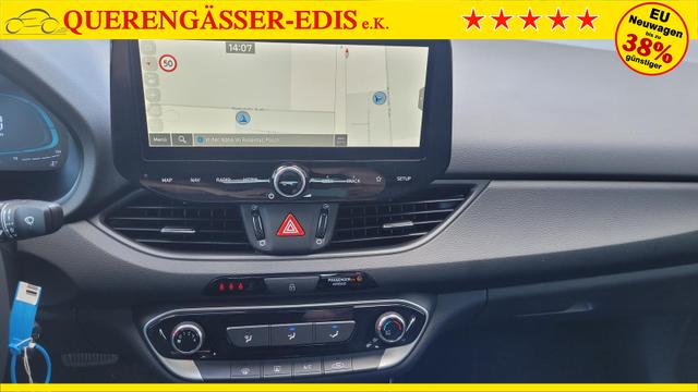 Hyundai i30 Fastback*Navi*LED*Shzg*Lhzg*PDC*Cam*16Zoll* 