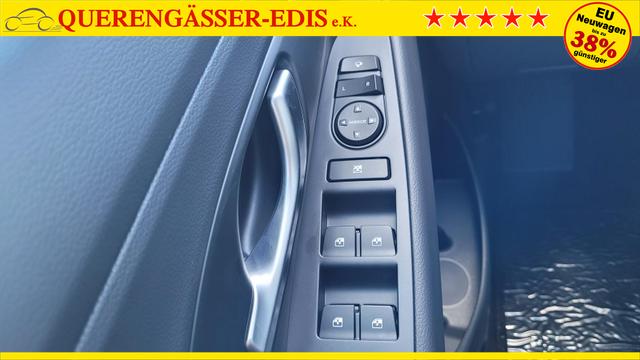 Hyundai i30 Fastback*Navi*LED*Shzg*Lhzg*PDC*Cam*16Zoll* 