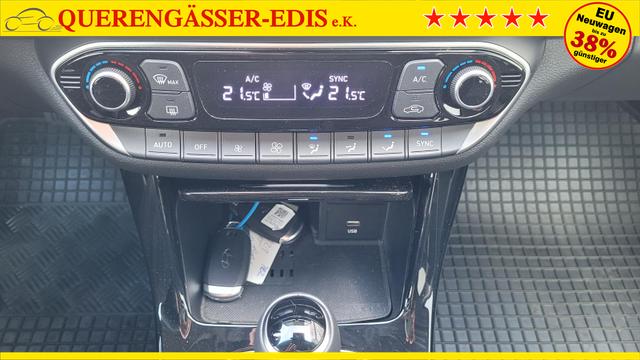 Hyundai i30 Kombi Style AT*LED*Navi*Shzg*Lhzg*PDC*Kamera 