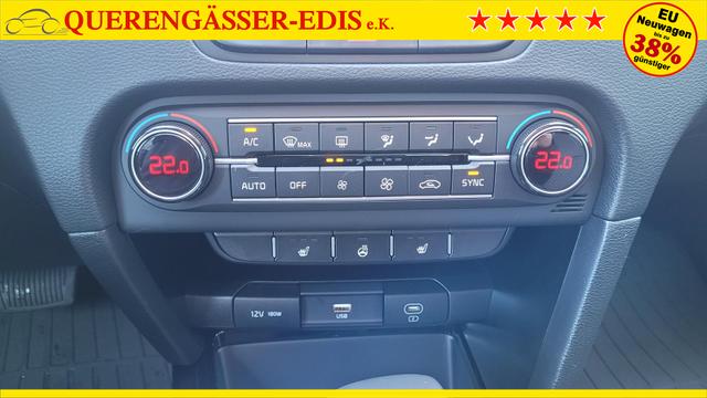 Kia Ceed Gold 1.5 AT*LED*Navi*Shzg*Lhzg*PDC*Cam*17Zoll* 
