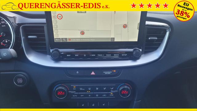 Kia Ceed Gold 1.5 AT*LED*Navi*Shzg*Lhzg*PDC*Cam*17Zoll* 