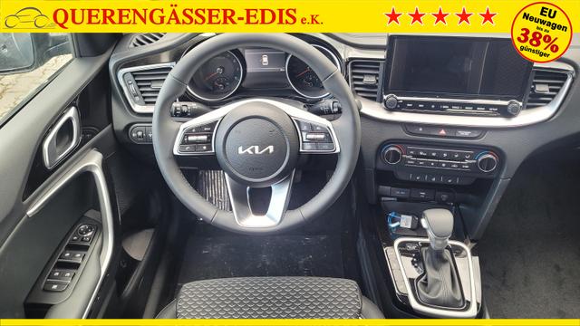Kia Ceed Gold 1.5 AT*LED*Navi*Shzg*Lhzg*PDC*Cam*17Zoll* 