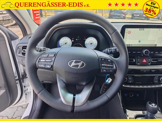 Hyundai i30 Family HB 1.6 GO*Navi*LED*Shzg*Lhzg*PDC*Cam*16Zoll* 