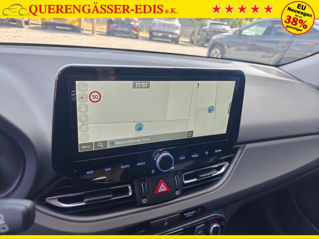 Hyundai i30 Family HB 1.6 GO*Navi*LED*Shzg*Lhzg*PDC*Cam*16Zoll* 
