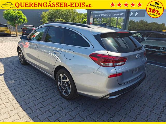Hyundai i30 Kombi Style SW 1.6 Style*Navi*LED*Shzg*Lhzg*TOT*Cam*ACC 