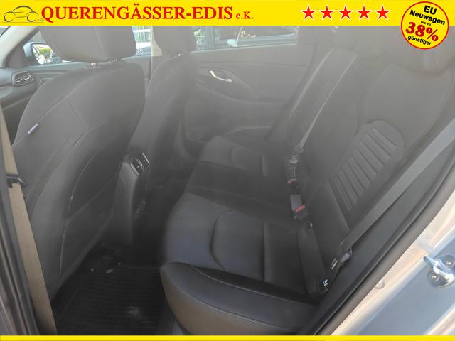 Hyundai i30 Kombi Style SW 1.6 Style*Navi*LED*Shzg*Lhzg*TOT*Cam*ACC 