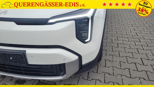 Kia Stonic Silver AT*Navi*Shzg*Lhzg*PDCv+h*Cam*16Zoll*LED 