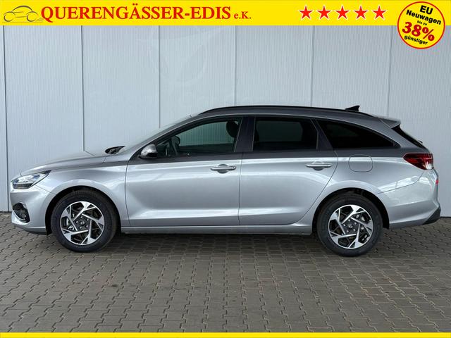 Hyundai i30 Kombi Comfort+1.5 GDI 6MT / Navi PDC V.&H. Kamera LED Carplay Sitz & Lenkr.Heiz. 