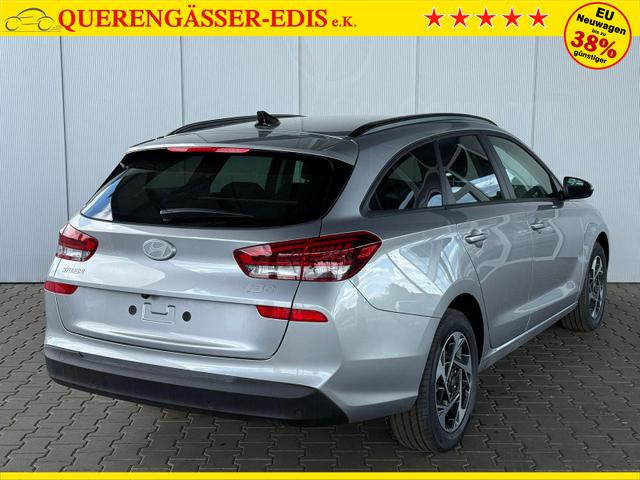 Hyundai i30 Kombi Comfort+1.5 GDI 6MT / Navi PDC V.&H. Kamera LED Carplay Sitz & Lenkr.Heiz. 