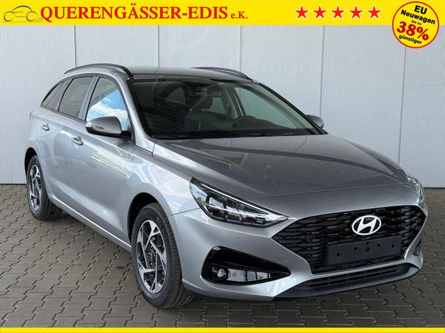 Hyundai i30 Kombi Comfort+1.5 GDI 6MT / Navi PDC V.&H. Kamera LED Carplay Sitz & Lenkr.Heiz. 