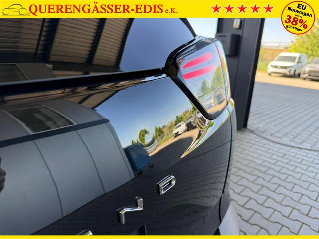 Opel Crossland 1.2 Turbo 110PS 6MT Elegance / Navi Panoramadach Klimaautom./ PDC v+h LED ALU16 