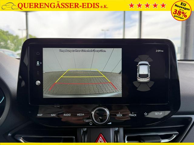 Hyundai i30 Kombi GO 1.5 DPI / Sitz + Lenkradh./ LED Navi Tempomat Alu16 PDC V.&H.m.Kamera 