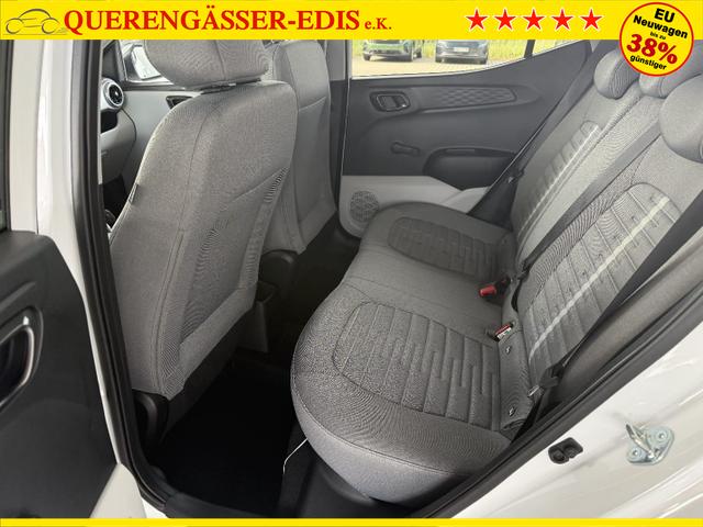Hyundai i10 1.2 MPi Automatik Smart 5 Sitzer / PDC m. Kamera Sitz & Lenkr.Heiz./ Navi ALU15 