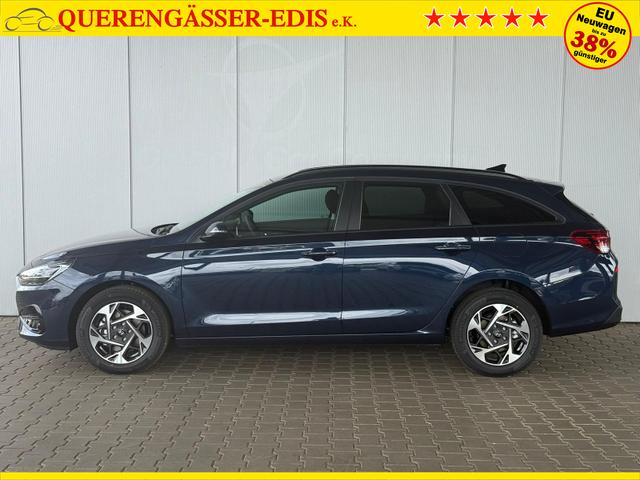 Hyundai i30 Kombi Comfort+1.5 GDI 6MT / Navi PDC V.&H. Kamera LED Carplay Sitz & Lenkr.Heiz. 