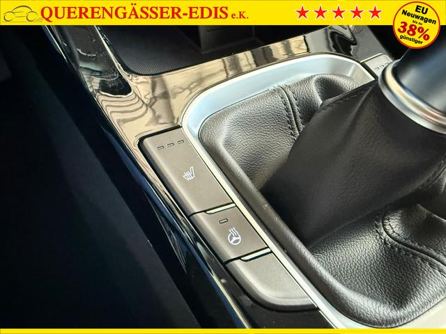 Hyundai i30 GO 1.5 DPI / Sitz + Lenkradh./ LED Navi Tempomat Alu16 PDC V.&H.m.Kamera 
