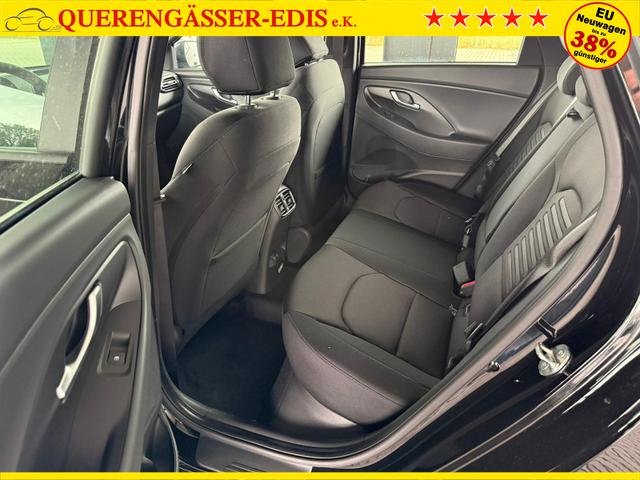 Hyundai i30 Kombi GO Plus 1.5 DPI 97 PS 6MT / Sitz + Lenkradh./ LED Navi Tempomat Alu16 PDC V.&H.m.Kamera Totenwinkel assist. 