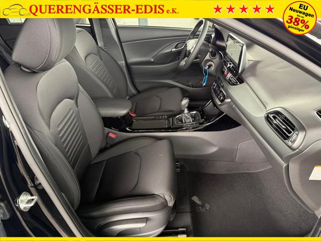 Hyundai i30 Kombi GO Plus 1.5 DPI 97 PS 6MT / Sitz + Lenkradh./ LED Navi Tempomat Alu16 PDC V.&H.m.Kamera Totenwinkel assist. 