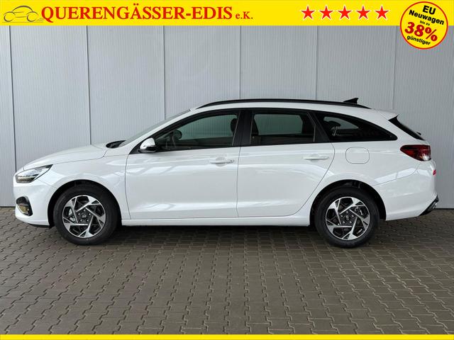 Hyundai i30 Kombi GO 1.5 DPI 97 PS / Sitz + Lenkradh./ LED Navi Tempomat Alu16 PDC V.&H.m.Kamera 