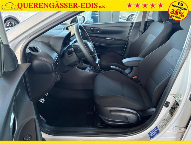 Hyundai BAYON Premium 1.2 MPI / Navi Sitz + Lenkradheizung Rückfahrkamera Tempomat Klimaautomatik Alu 16" 