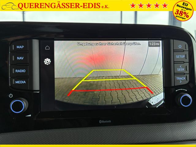 Hyundai i10 Advance 1.2 GDI Automatik / Rückfahrkamera Sitz + Lenkradheizung Navi Alu 15" 