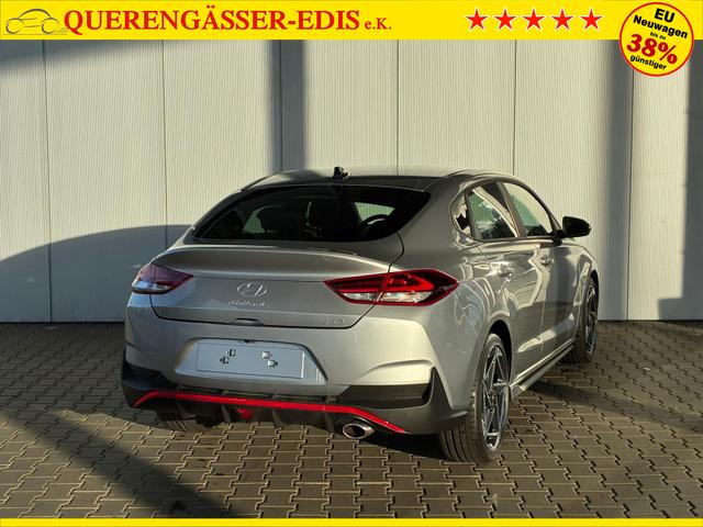 Hyundai i30 Fastback N-Line 1.5 T-GDI 7-DCT / ACC Sitz + Lenkradheizung LED PDC V&H Kamera Alu 18" 