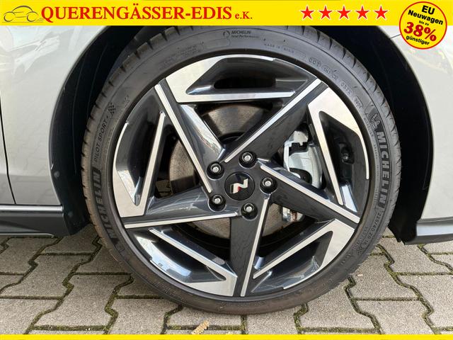 Hyundai i30 Fastback N-Line 1.5 T-GDI 7-DCT / ACC Sitz + Lenkradheizung LED PDC V&H Kamera Alu 18" 