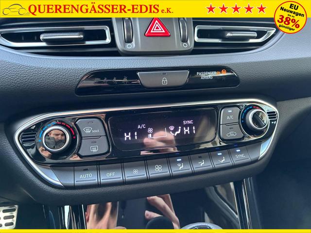 Hyundai i30 Fastback N-Line 1.5 T-GDI 7-DCT / ACC Sitz + Lenkradheizung LED PDC V&H Kamera Alu 18" 
