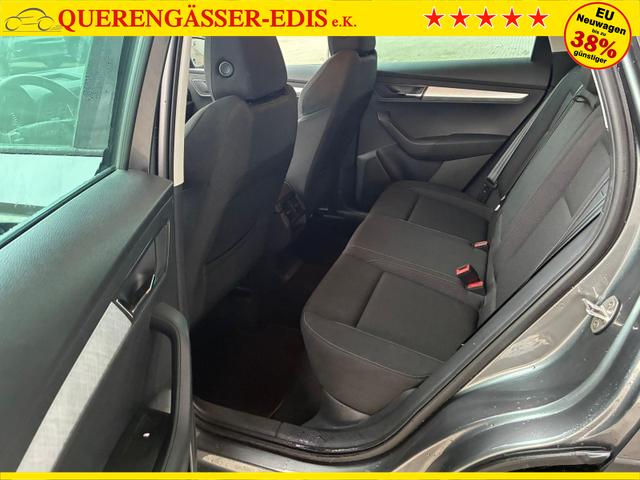 Skoda Karoq 1.0 TSI EXECUTIVE Navi / Carplay ACC Klimaautomatik LED Rückfahrkamera Alu 17" 