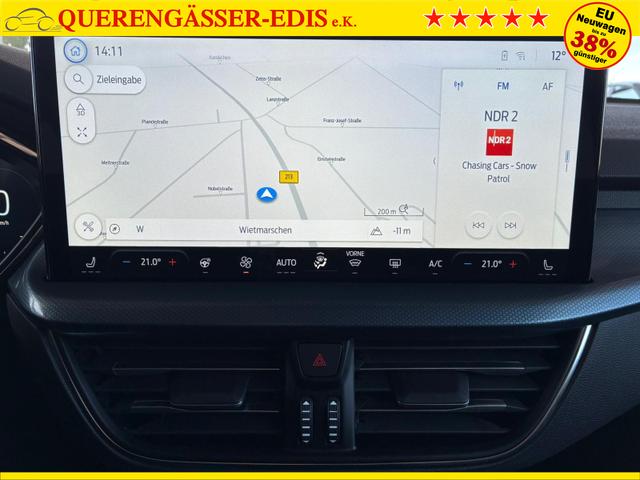Ford Focus Turnier Active X 1.0 7AT / Winterpaket PDC V&H + Kamera LED Kurvenlicht Alu 17" 